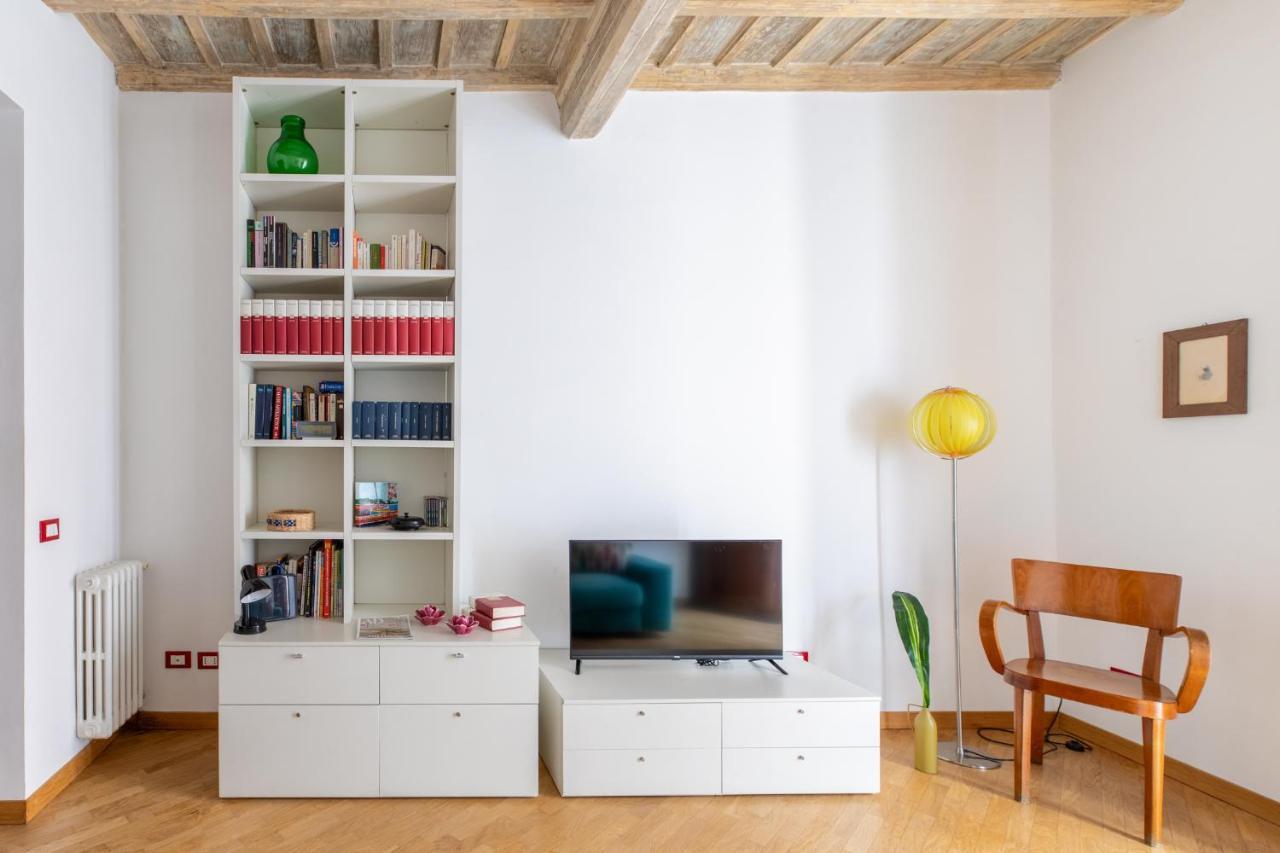 Apartamento Iflat Colorful And Wood Near The Synagogue Roma Exterior foto