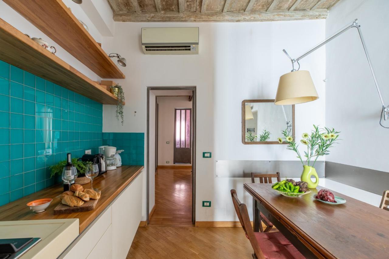 Apartamento Iflat Colorful And Wood Near The Synagogue Roma Exterior foto